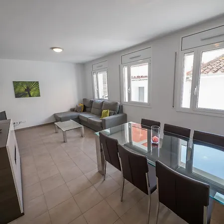 Agi Trinidad Apartament *
